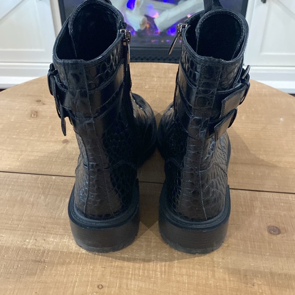Vince Camuto combat boots - Picture 5 of 7